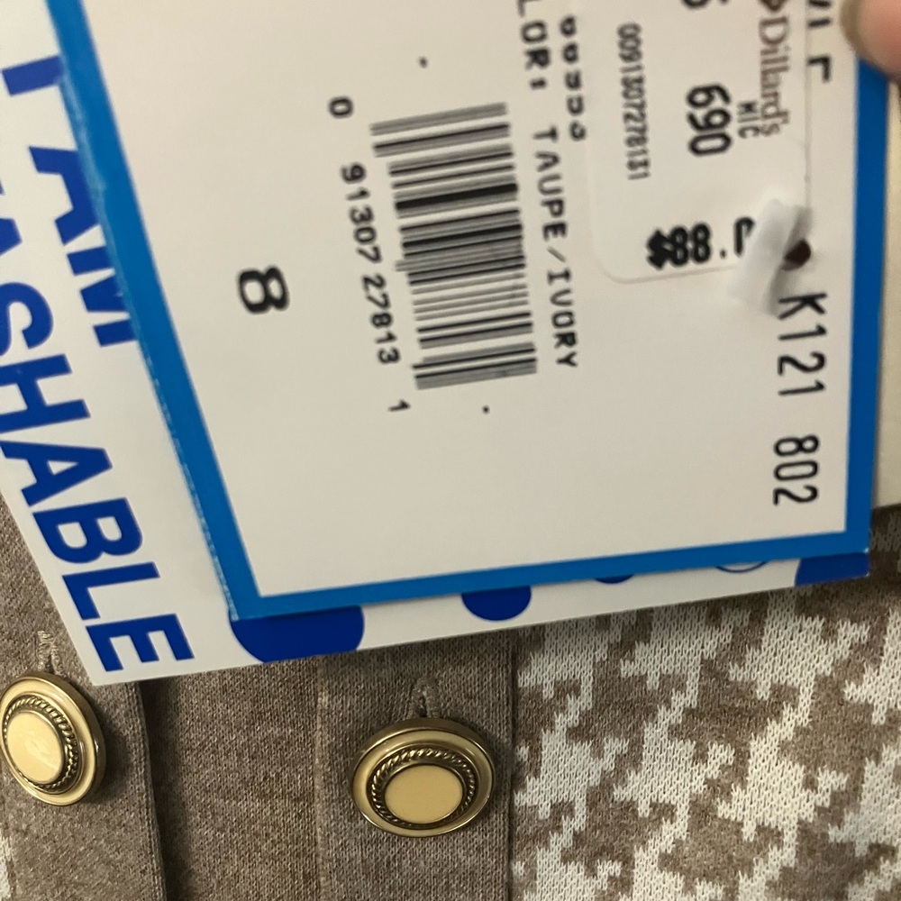 Leslie Fay Women's Tan Houndstooth Sweater - Picture 10 of 16